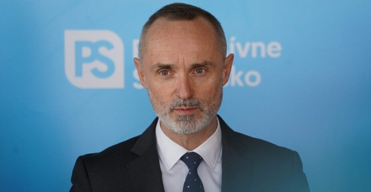 Valáškova facka politickej kultúre. Jeho správanie ako PS-kára vo 4 – tej cenovej