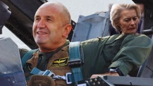 Brusel - hniezdo vojnových štváčov & Rumen Radev "progresívny" bulharský Orbán