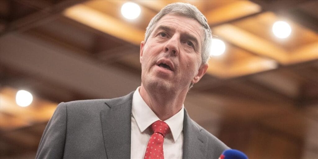 Manipulatívne hry: Pozrime sa na ne & Zombíci vracajú.