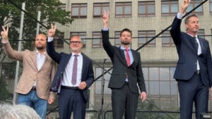 Blíži sa čas šibačov – a našej opozícii zase PORIADNE ŠIBE.