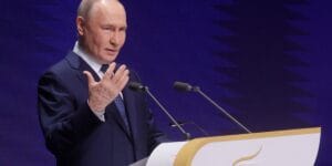 Putin povedal, že Rusko vie, ako vojenská operácia skončí.