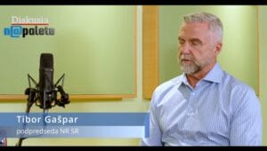 Tibor Gašpar: Púchovský na školách Druckerovi neprekáža