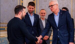 Korčok nieje schopný byť pro- Slovenský, iba pro- Ukrajinský. Že mu nie je hanba