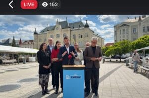 Nátresk na tlačovke lídra "najsilnejšej" opozičnej strany. Verí mu ešte vôbec niekto?