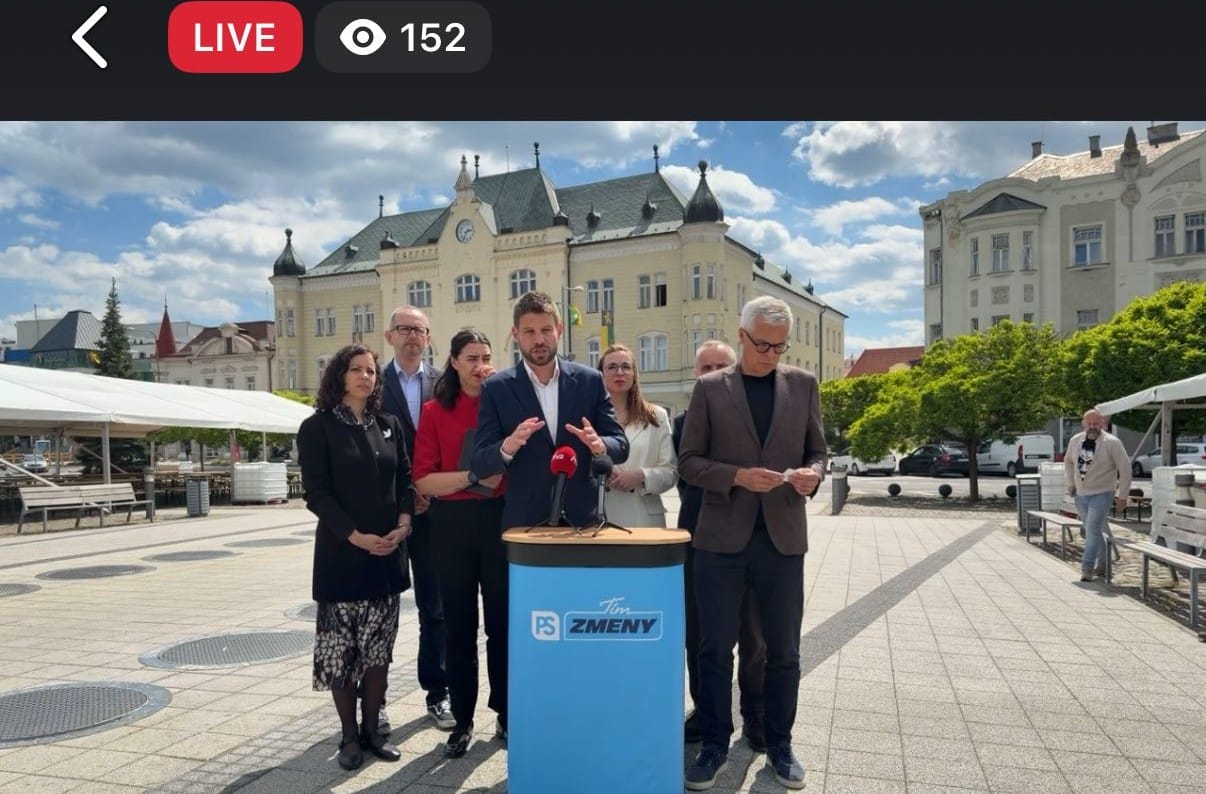 Nátresk na tlačovke lídra „najsilnejšej“ opozičnej strany. Verí mu ešte vôbec niekto?