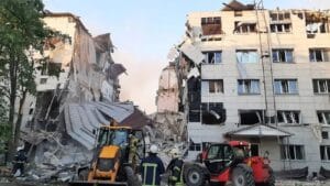 Mŕtvi a zranení po útoku ukrajinského dronu na školský internát