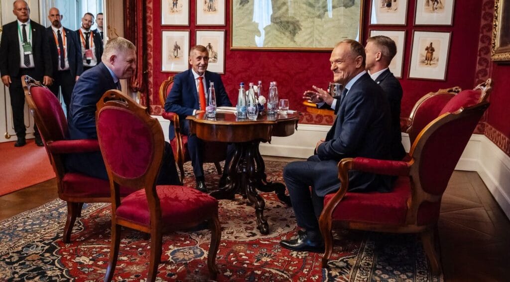 V4 ožíva - A to je veľmi dobrá správa pre 65 miliónov občanov V4