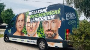 Odborníci z SaS dokážu iba škriekať a dokolola omieľať antificovské klišé ako pacienti psychiatrického sanatória. Mediálne vystúpenia poslancov