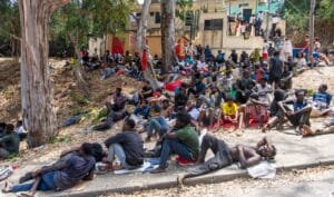 Ceuta odhaľuje holú pravdu o Bruselskej neschopnosti pri migračnej kríze v Európe. Európa si môže zvoliť rozsiahly sociálny štát.