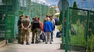 Deportácie z Poľska vzrástli o 330 %, prevažne Ukrajinci sú vyhostení z krajiny. Poľské úrady naďalej sprísňujú migračnú politiku. Podľa štatistík