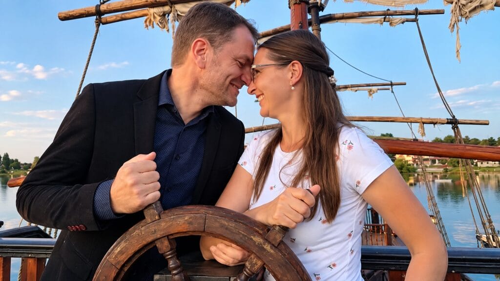 Matovičova mafia, zahojená Paulínka a zachránené milióny. Pod lampou najväčšia tma!