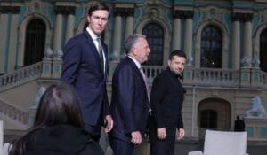 The Spectator: Ukrajina prehráva vojnu a a stratégia Západu zlyhala.